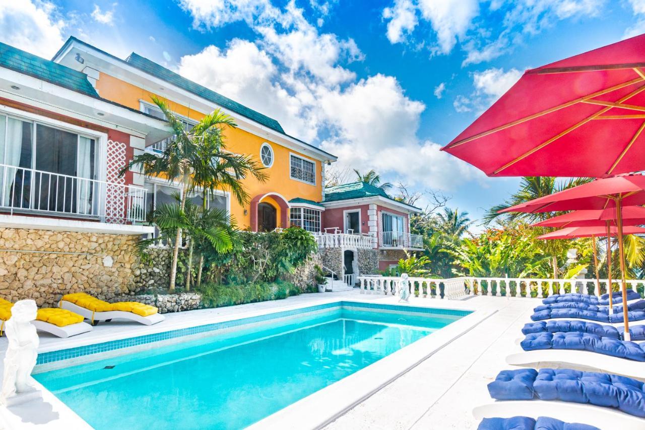 Viking Hill Oceanfront Hostel & Resort Nassau Bagian luar foto